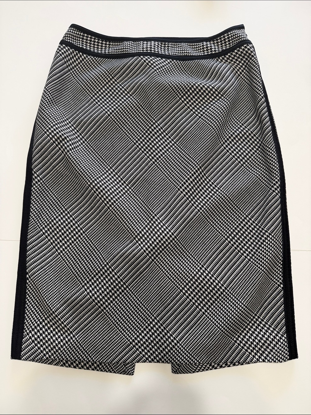 White House Black Market Black and White Plaid Pencil Skirt